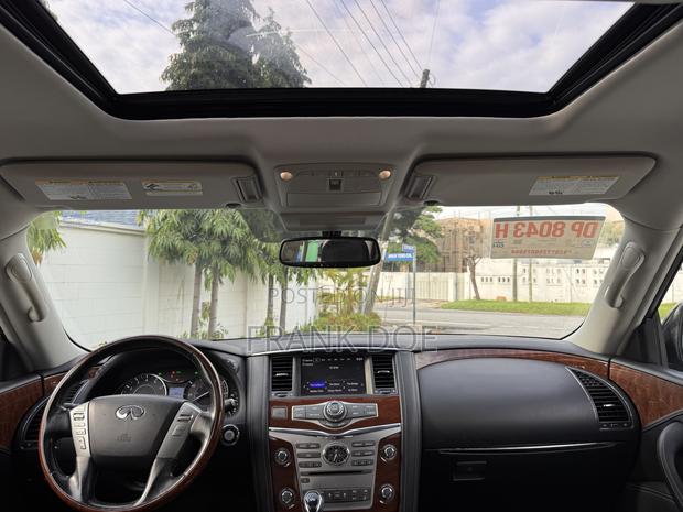 Infiniti QX80 2019 Silver