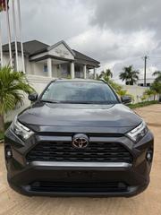 Toyota RAV4 XLE Premium 2025 Gray for sale