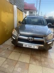 Toyota RAV4 2010 Gray for sale