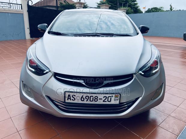 Hyundai Elantra Limited Sedan FWD (1.8L 4cyl 6A) 2013 Silver