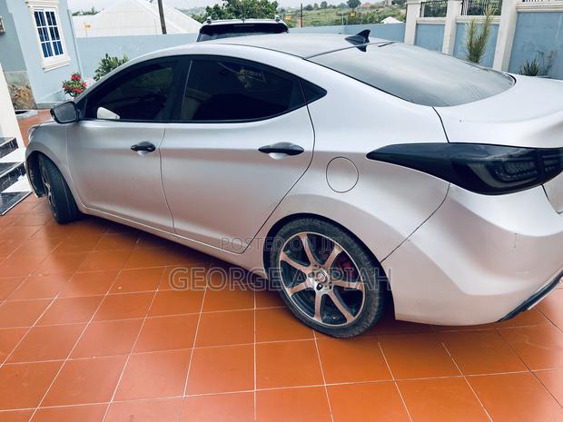 Hyundai Elantra Limited Sedan FWD (1.8L 4cyl 6A) 2013 Silver