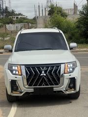 Mitsubishi Pajero 2016 Off white for sale