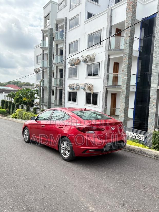 Hyundai Elantra 2020 Red