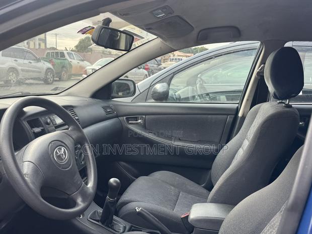 Toyota Corolla 2005 Blue