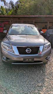 Nissan Pathfinder 2015 Gray for sale