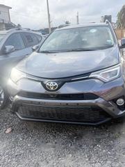 Toyota RAV4 SE 4dr SUV AWD (2.5L 4cyl 6A) 2018 Gray for sale