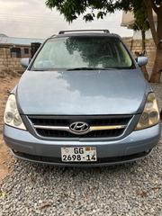 Hyundai Entourage 2008 Gray for sale