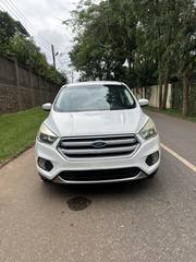 Ford Escape SE FWD 2016 White for sale