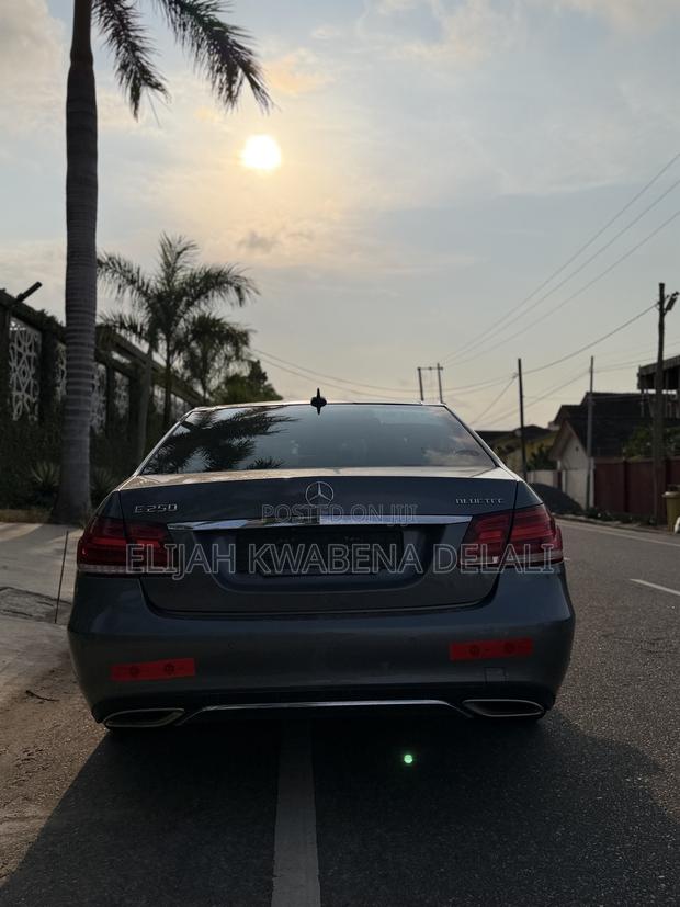 Mercedes-Benz E250 2017 Silver