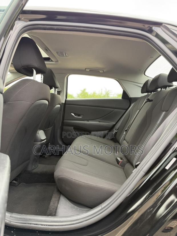 Hyundai Elantra SEL 2022 Black