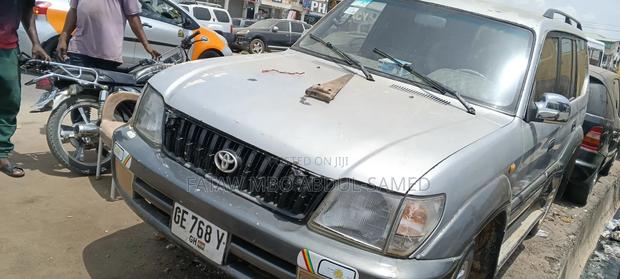 Toyota Land Cruiser Prado 2000 Silver