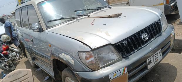 Toyota Land Cruiser Prado 2000 Silver