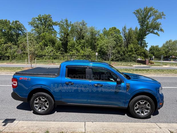 Ford Maverick 2022 Blue