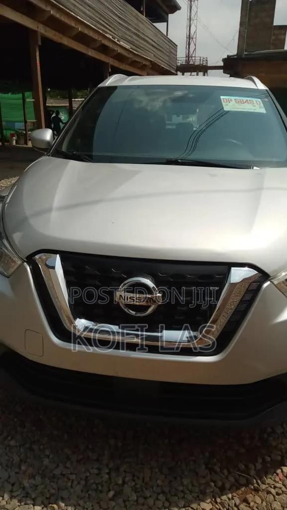 Nissan Kicks 2020 Silver
