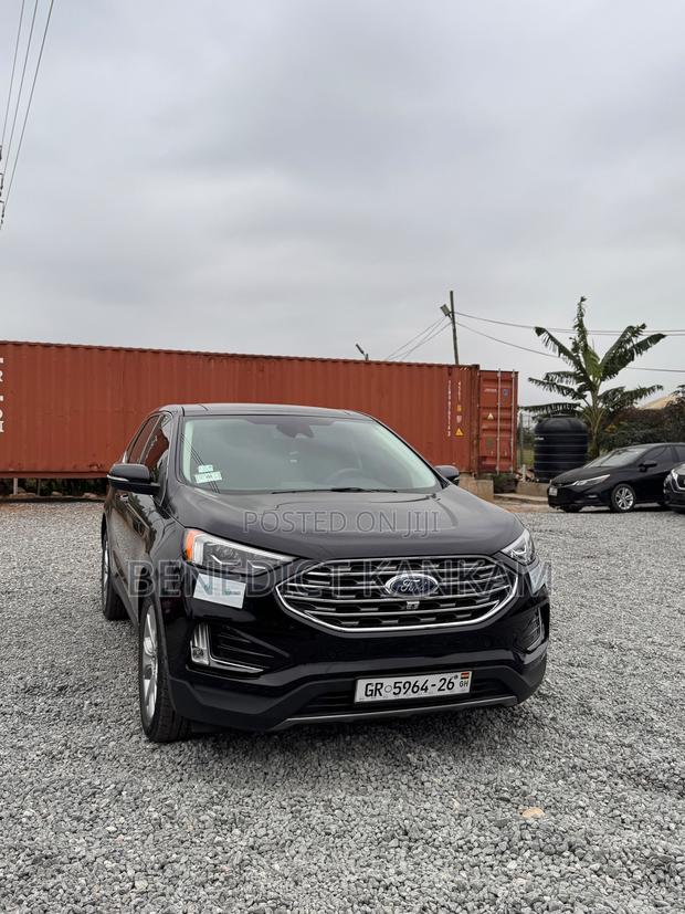Ford Edge Titanium 2021 Black