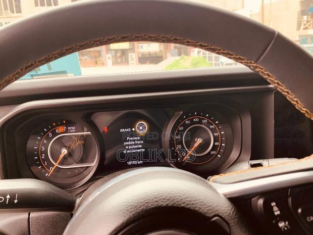Jeep Wrangler 2024 White
