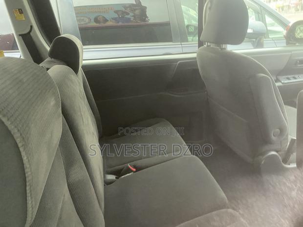 Toyota Voxy 2013 Brown