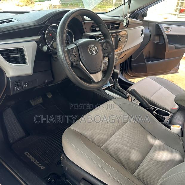 Toyota Corolla 2015 Gray
