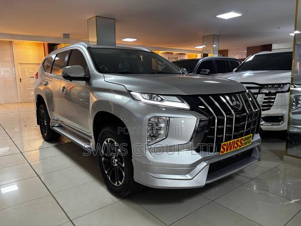 New Mitsubishi Pajero Sport 2023 Silver
