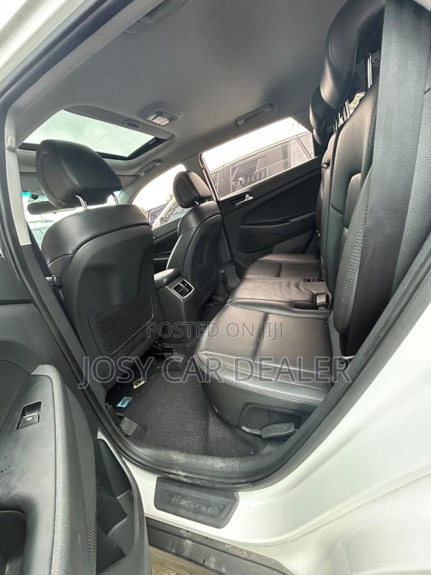 Hyundai Tucson 2015 White