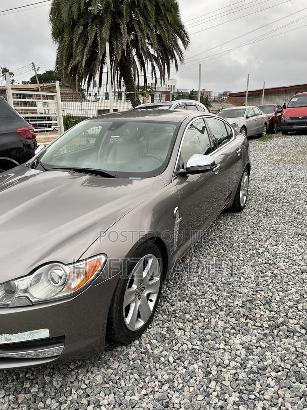 Jaguar XF Premium 2010 Brown