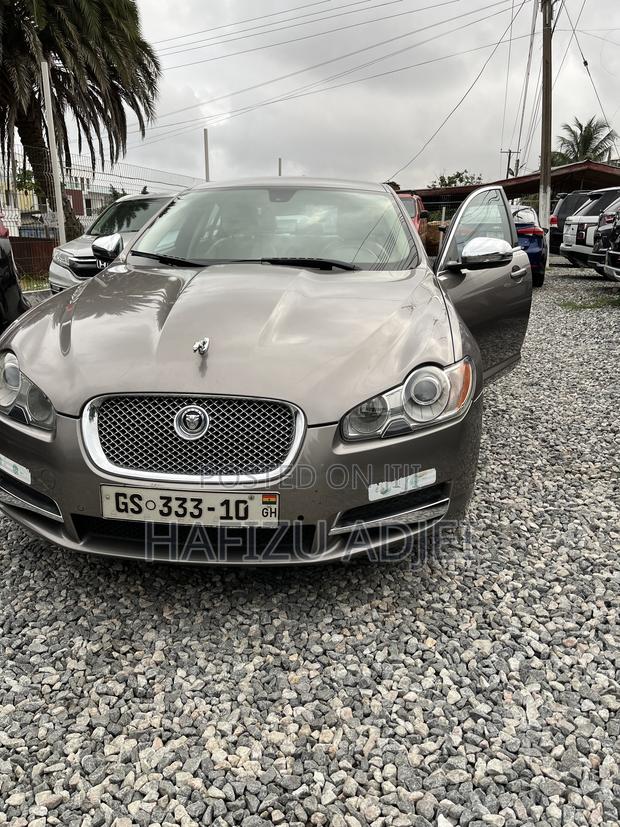 Jaguar XF Premium 2010 Brown