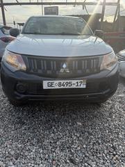 Mitsubishi L200 Double Cab 2.5 180hp 4WD 2011 White for sale