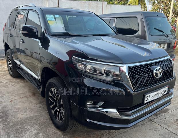 Toyota Land Cruiser Prado 2.8 D-4D 2015 Black