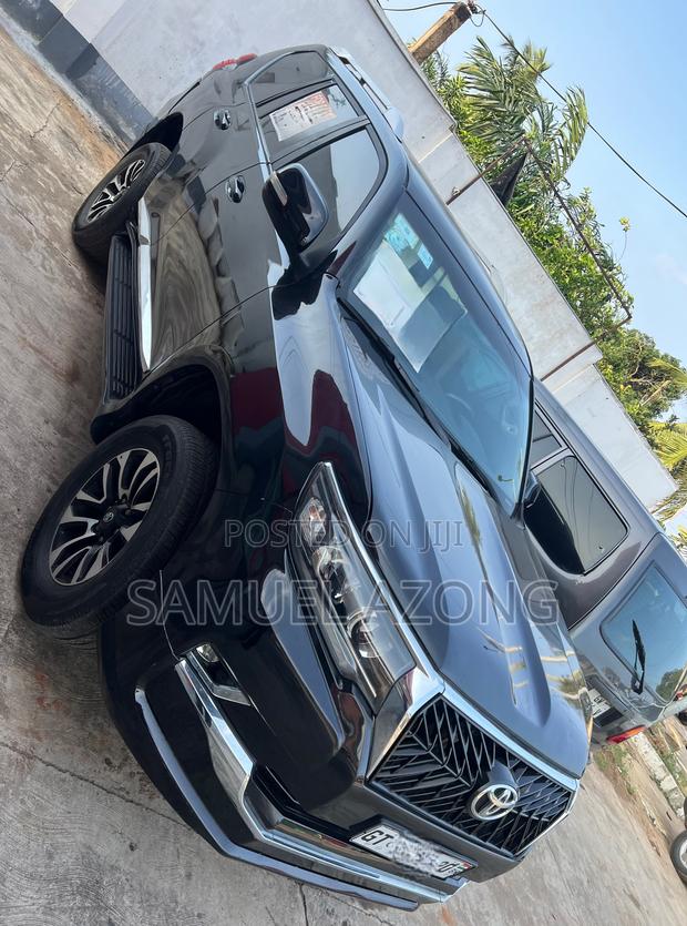 Toyota Land Cruiser Prado 2.8 D-4D 2015 Black