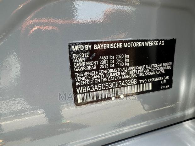BMW X6 xDrive35i 4x4 Coupe (3.0L 6cyl 8A) 2012
