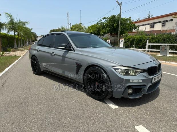 BMW X6 xDrive35i 4x4 Coupe (3.0L 6cyl 8A) 2012