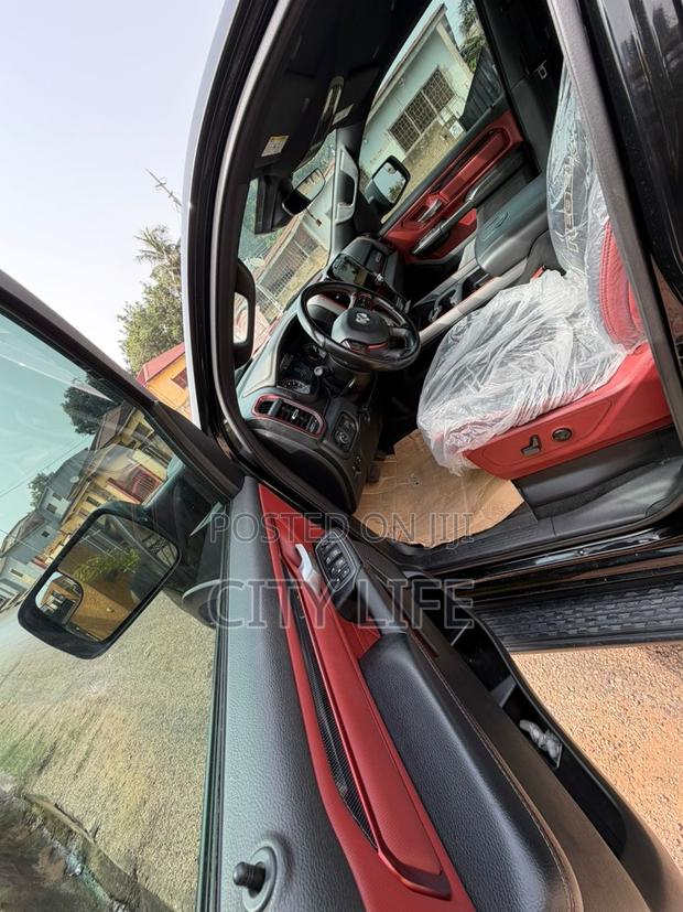 RAM 1500 2020 Black