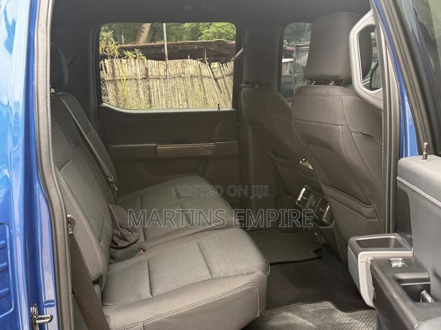 Ford F-150 XLT 2022 Blue