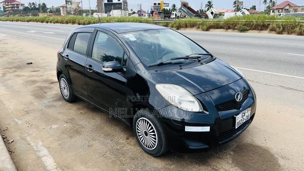 Toyota Vitz 1.5 FWD 3dr 2010 Black