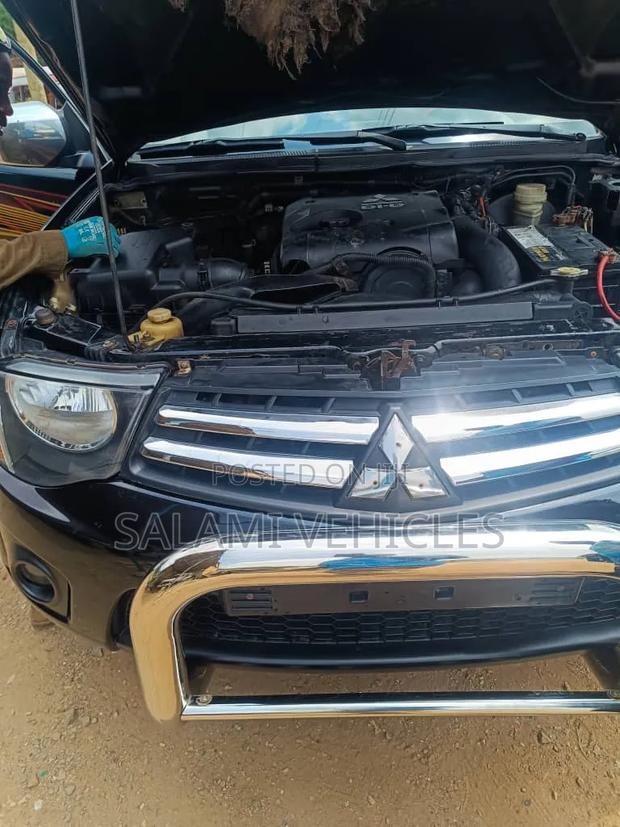 Mitsubishi L200 2008 Black