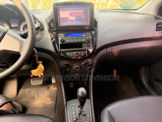 Hyundai Accent GLS 4dr Sedan (1.6L 4cyl 6M) 2015 Silver