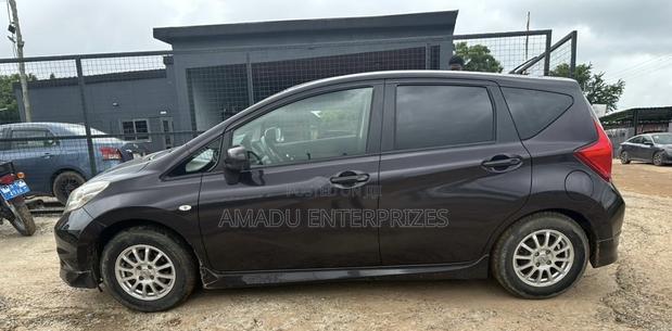 Nissan Note 2013 Burgundy
