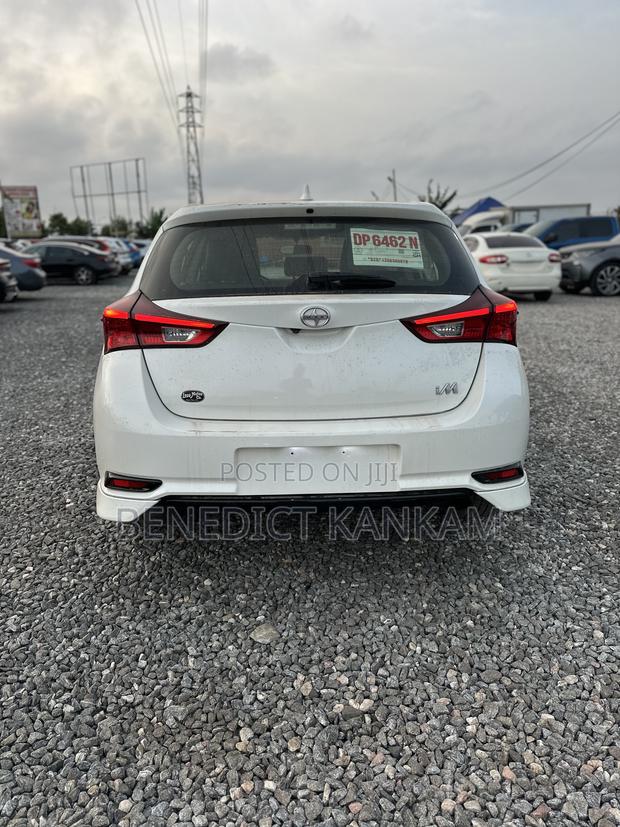 Scion iM 2015 White