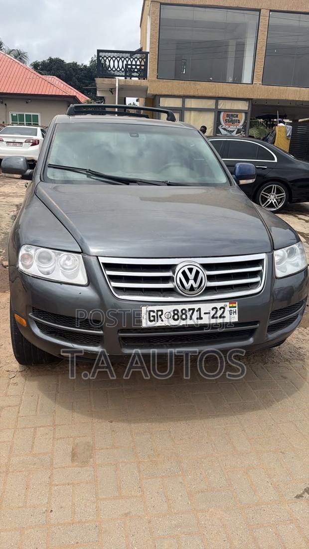 Volkswagen Touareg V6 TDI 2010 Gray