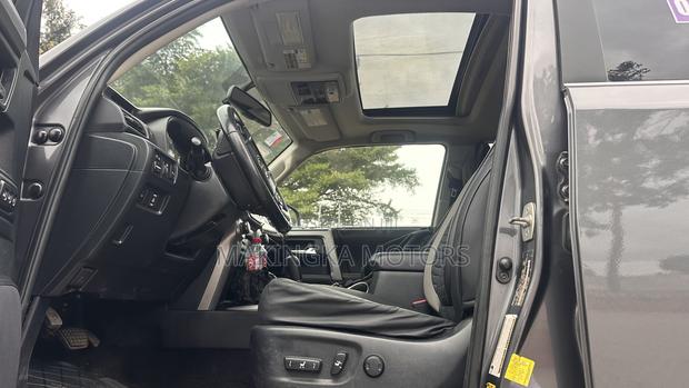 Toyota 4-Runner Limited 4dr SUV 4WD (4.0L 6cyl 5A) 2014 Gray