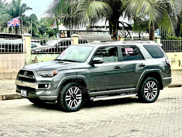 Toyota 4-Runner Limited 4dr SUV 4WD (4.0L 6cyl 5A) 2014 Gray