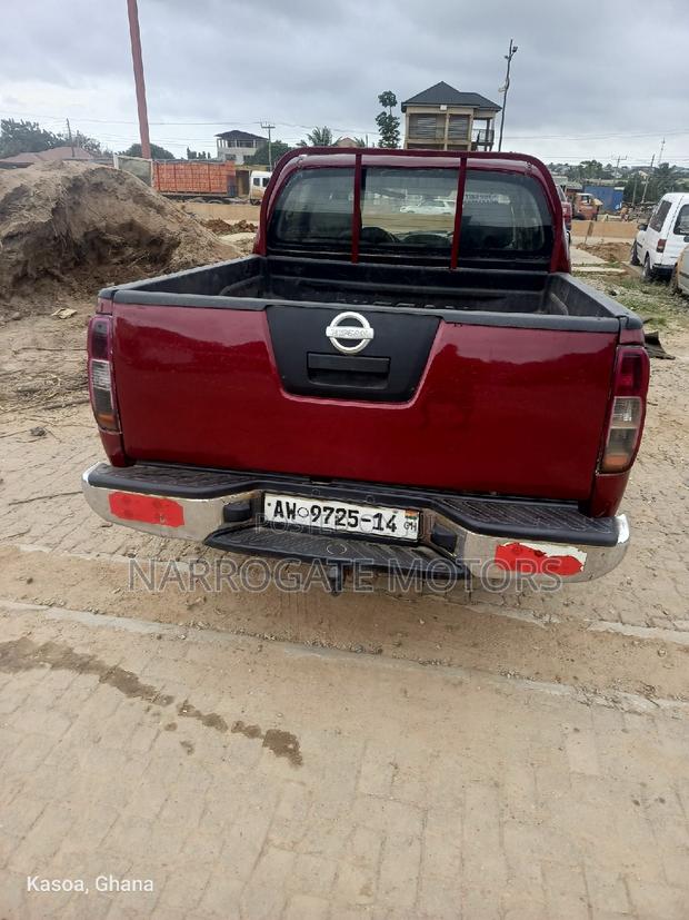 Nissan Navara 2014 Red