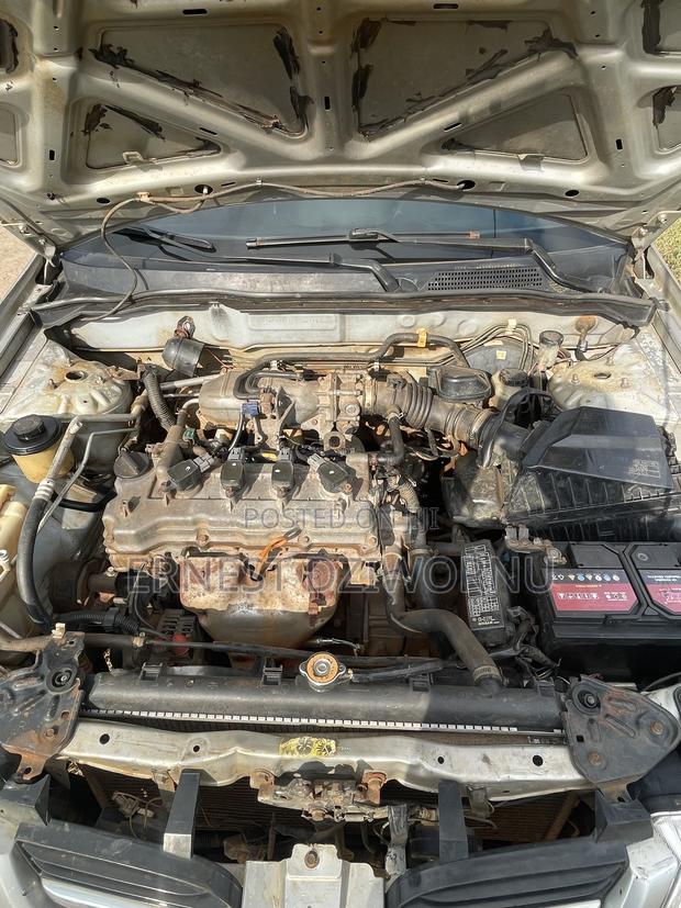 Nissan Almera 2000 Silver