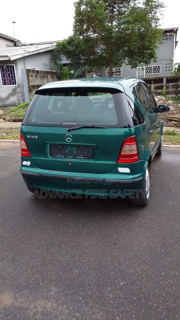 Mercedes-Benz 1420 2006 Green