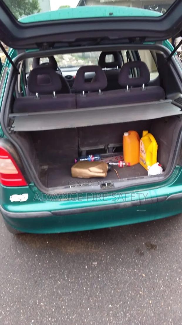 Mercedes-Benz 1420 2006 Green
