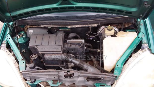 Mercedes-Benz 1420 2006 Green