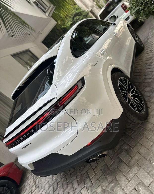 Porsche Cayenne S AWD 2024 White