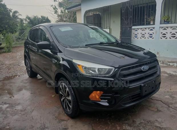 Ford Escape S FWD 2017 Black