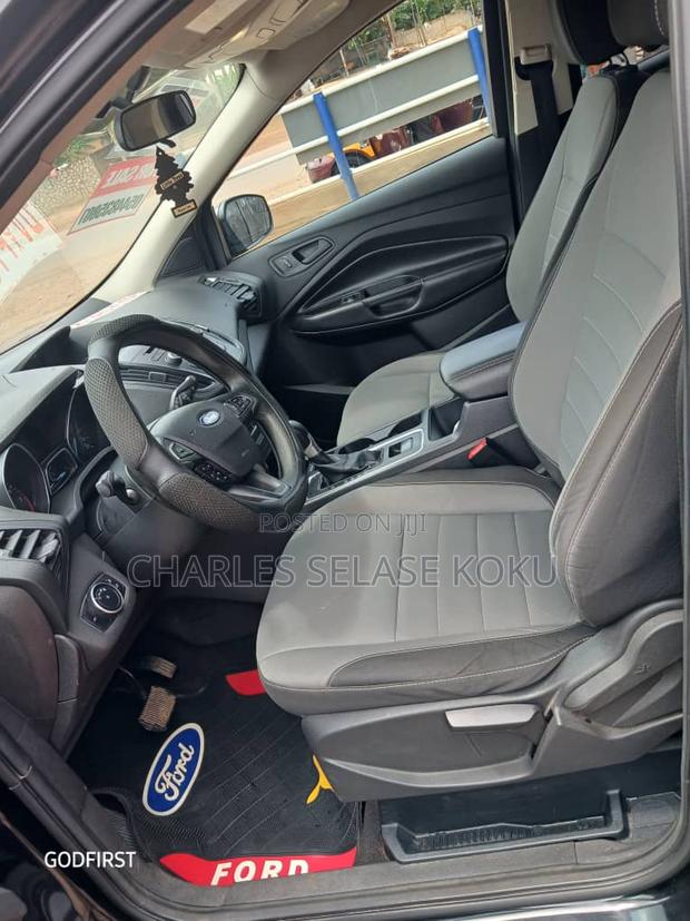 Ford Escape S FWD 2017 Black