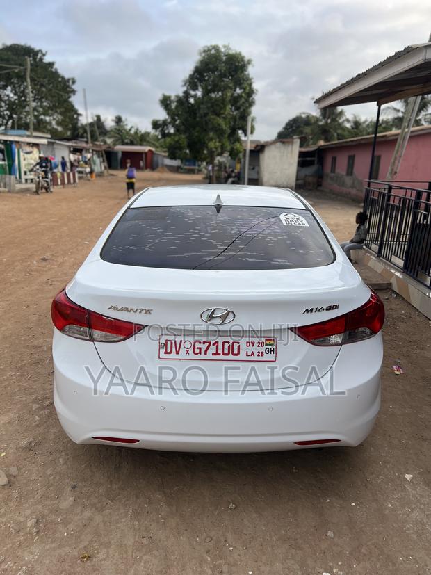 Hyundai Avante 2012 White